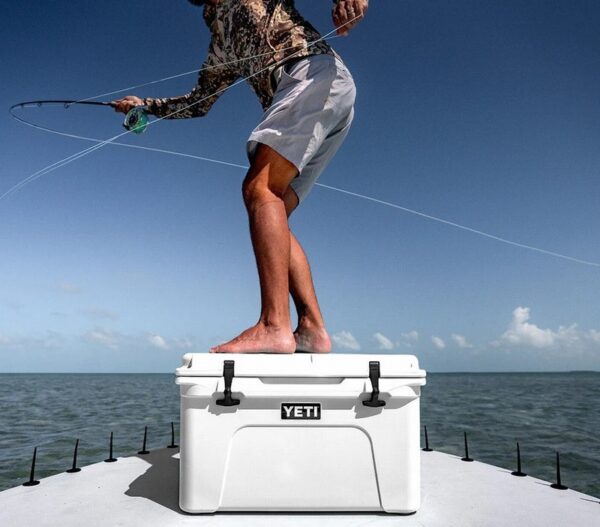 Yeti Tundra 45 Cool Box - Image 6